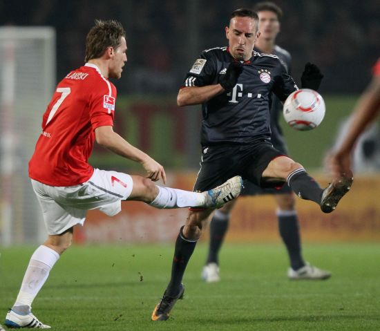 冠强队对中 冠强队对中